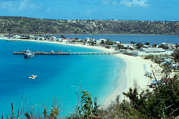 feine Sandstr�nde auf Anguilla � CariLat